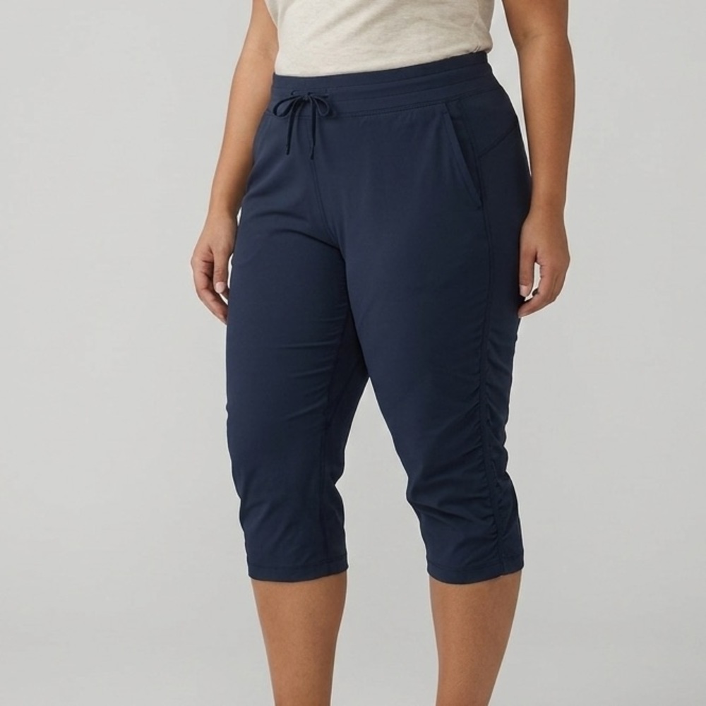 😍SHOW SPECIAL KIRKLAND Navy Blue Ruched Capris size XL